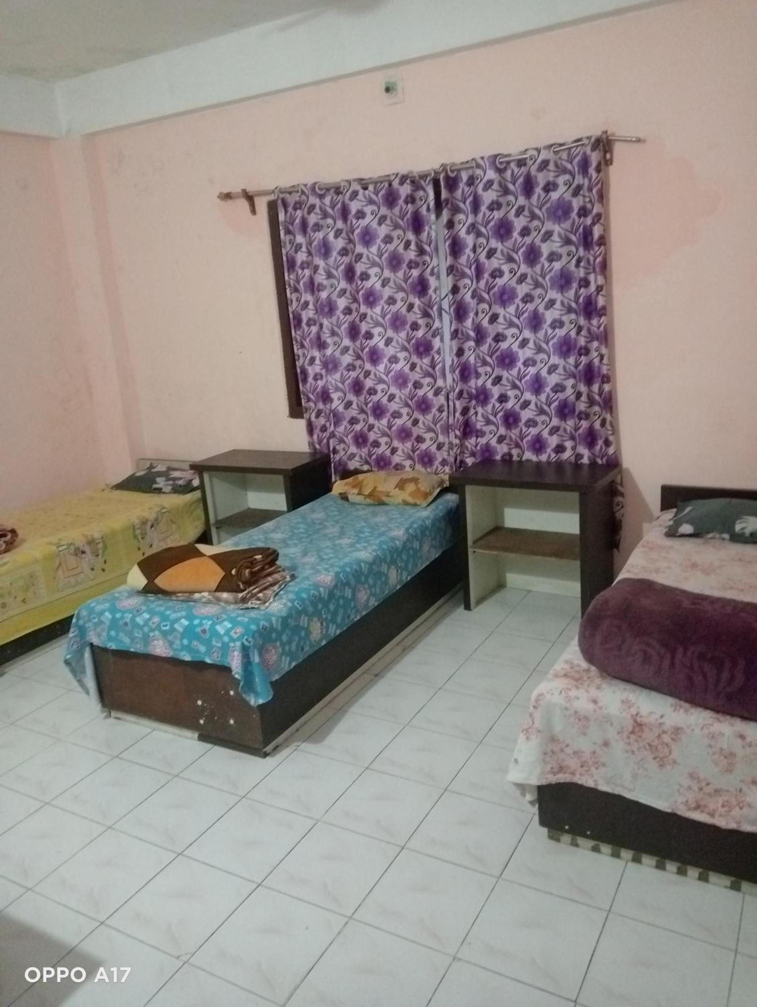 Swaroop Ashray Homestay Siliguri Quarto foto